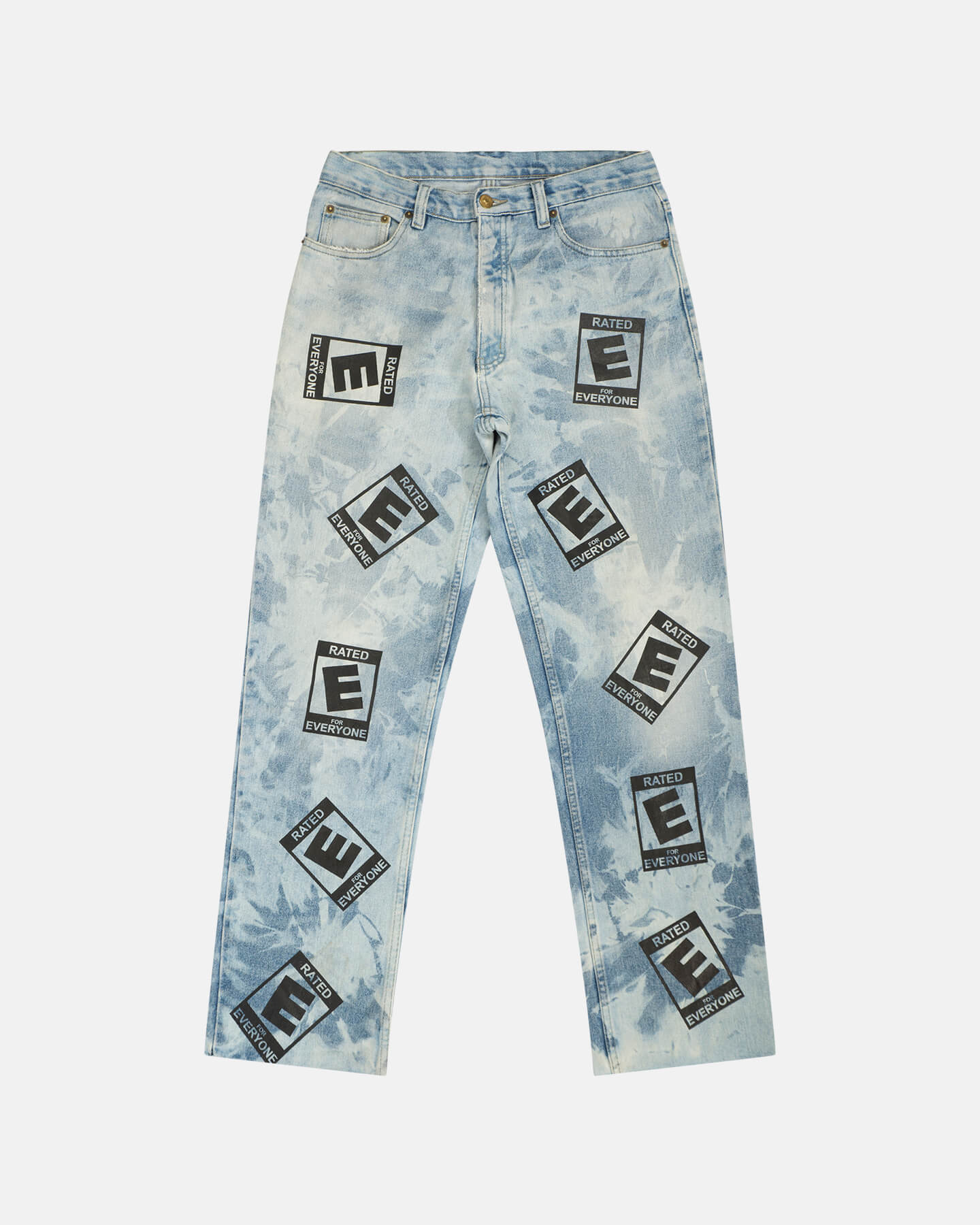 DB [E for Everyone] Decolorized Denim in Blue